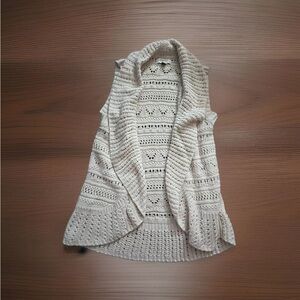 Women’s Sleeveless cardigan Size Large